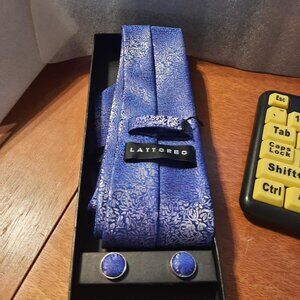 NEW Box No Lid ! Lattoreo Mens Tie Set 2 Pcs Lavender Blue (Necktie Cufflinks)